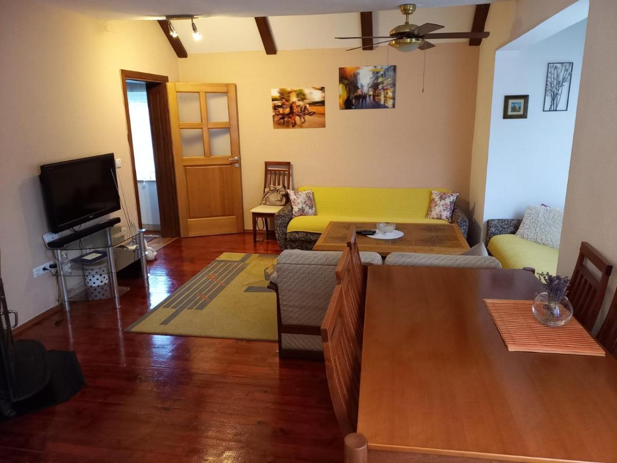 Vacation Home "Cehic" 쿨렌 바쿠프 외부 사진
